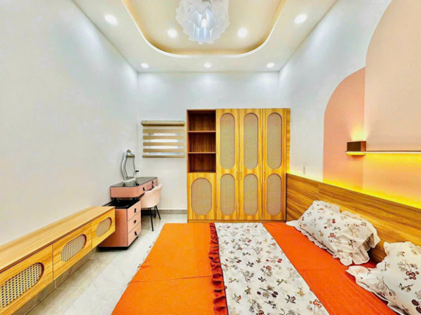 Nhà Phố - 3,2m x 13,5m - Phường Thông Tây Hội, Quận Gò Vấp
