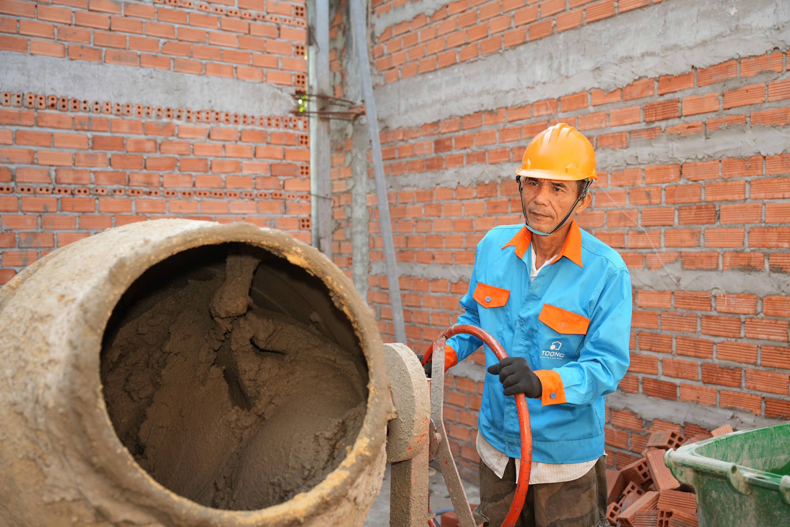 z7456524449802 0499f61f244c9661e8a8e6681385910f